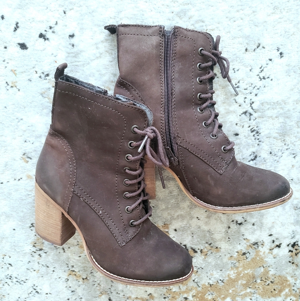  Steve Madden Lauren boots 